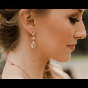Bridal earrings